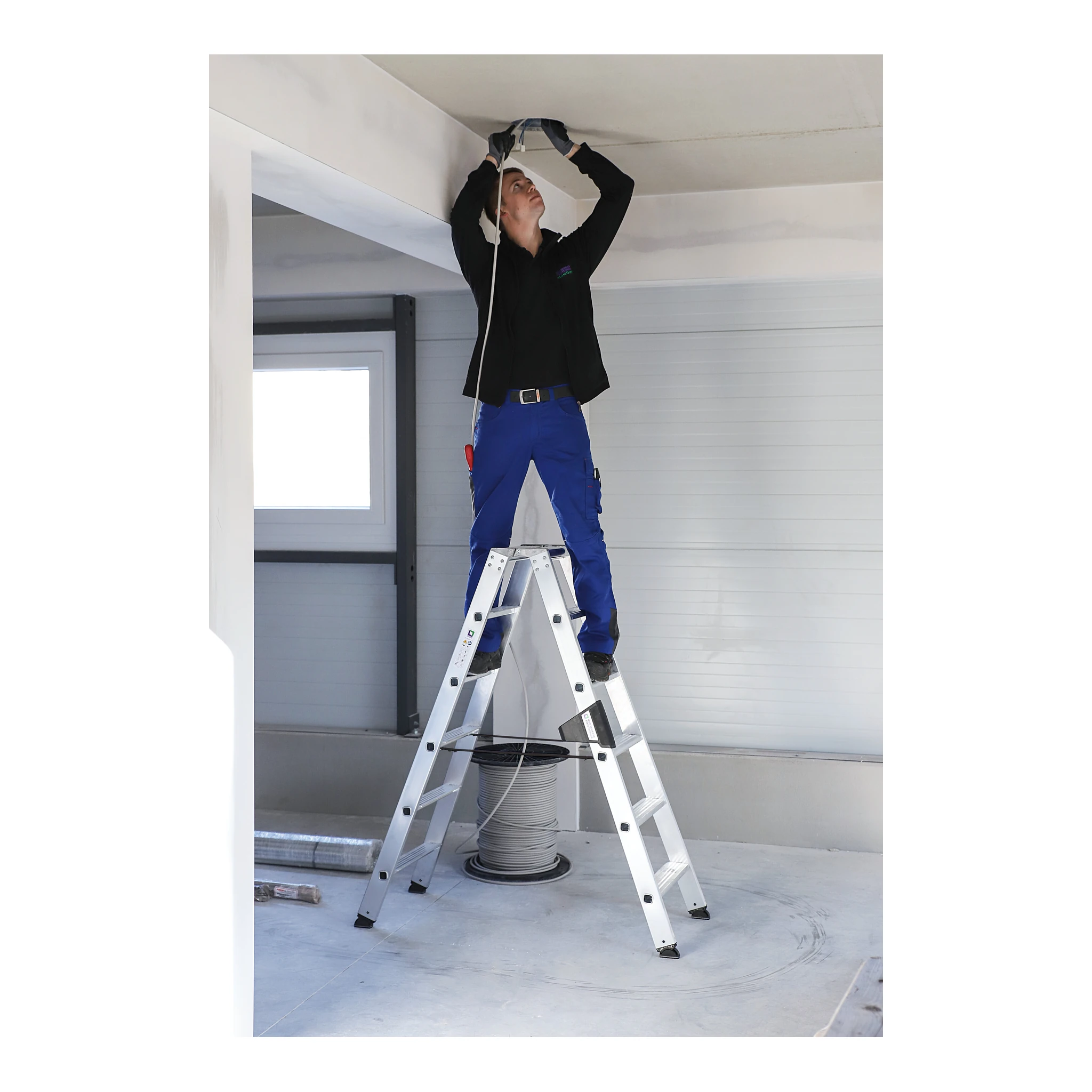 MUNK | Stufen-Stehleiter beidseitig begehbar 2x12 Stufen – Bild 4