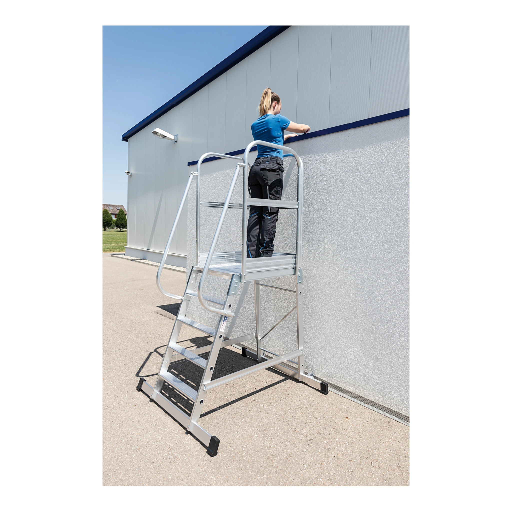 MUNK | Plattformleiter mit Rollen 5 Stufen