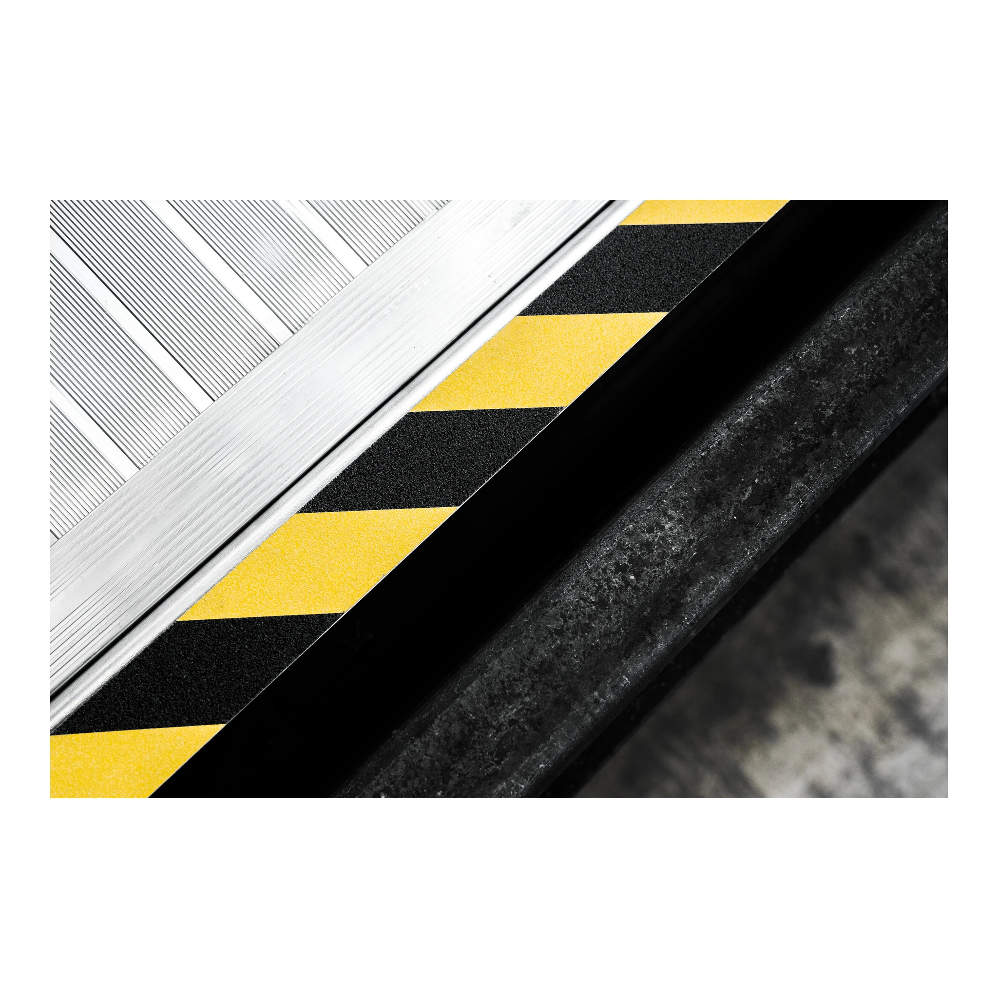 MUNK | Gleispodest fahrbar – Bild 5